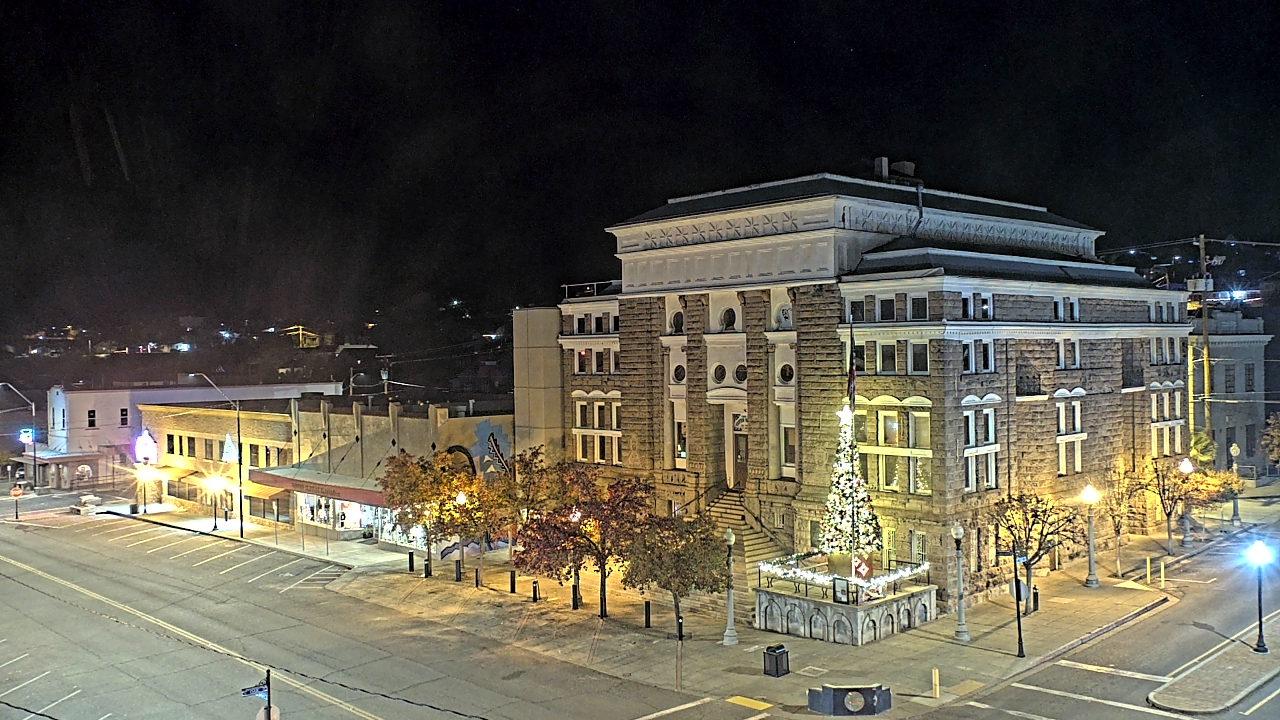 Thumbnail for current weather camera view from Center for the Arts in Globe, Arizona