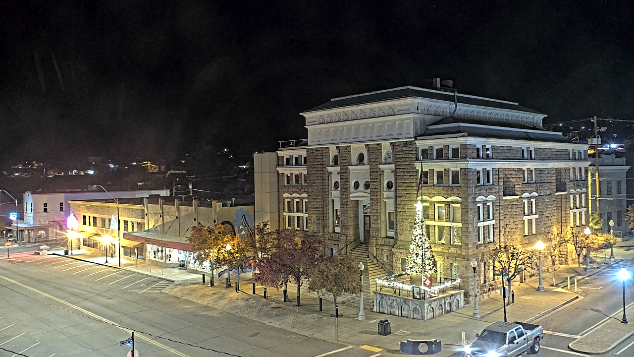 Thumbnail for current weather camera view from Center for the Arts in Globe, Arizona