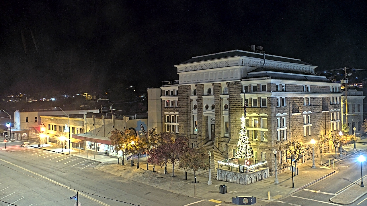 Thumbnail for current weather camera view from Center for the Arts in Globe, Arizona