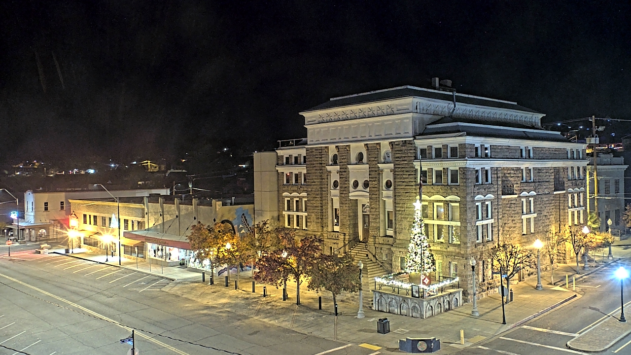 Thumbnail for current weather camera view from Center for the Arts in Globe, Arizona