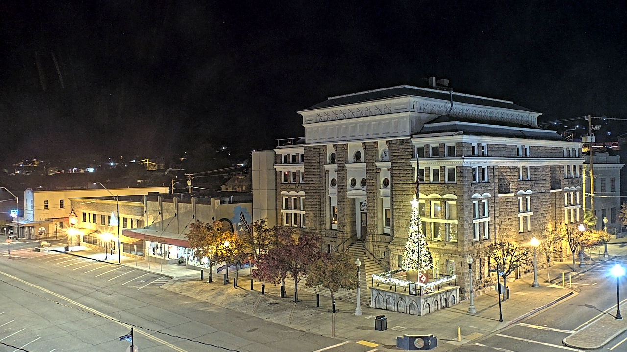 Thumbnail for current weather camera view from Center for the Arts in Globe, Arizona