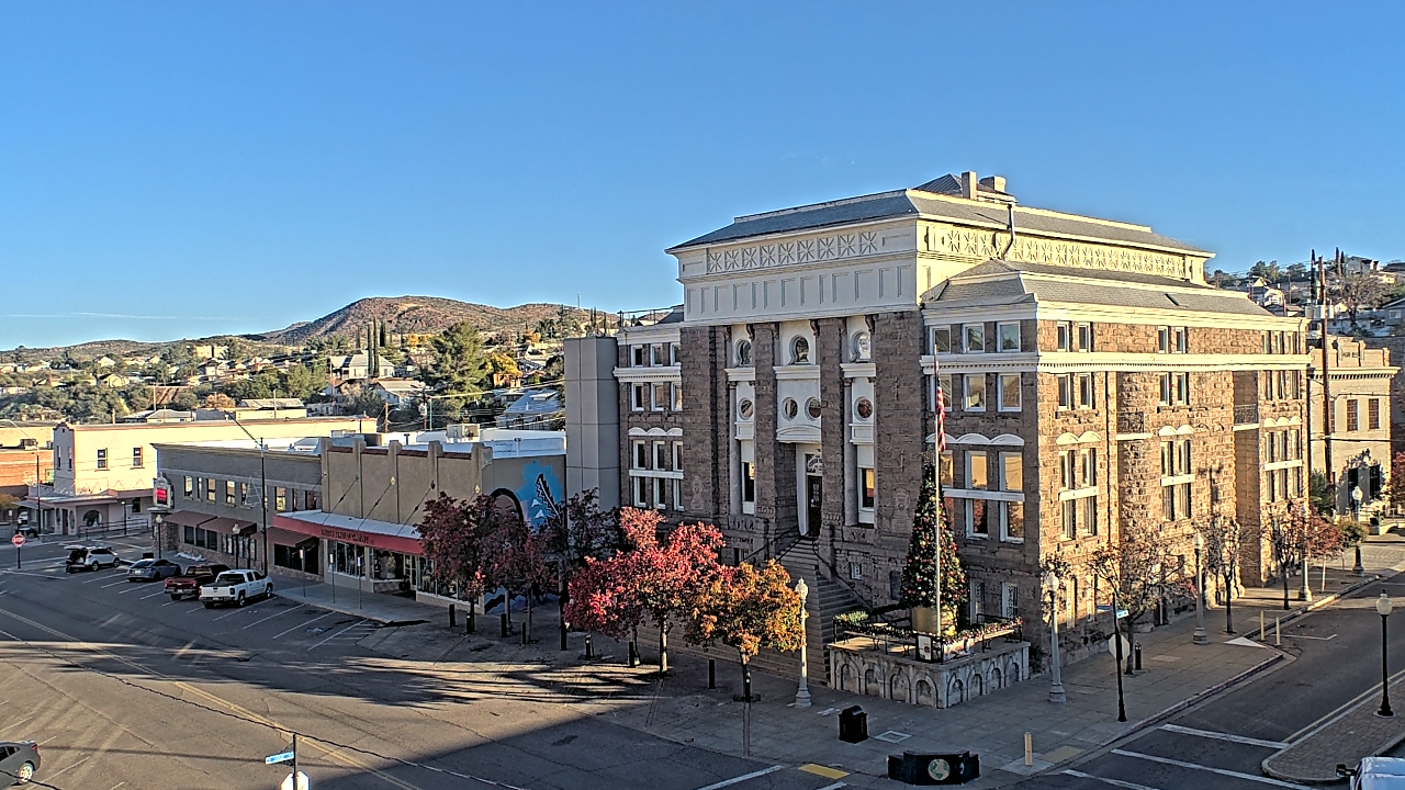 Thumbnail for current weather camera view from Center for the Arts in Globe, Arizona