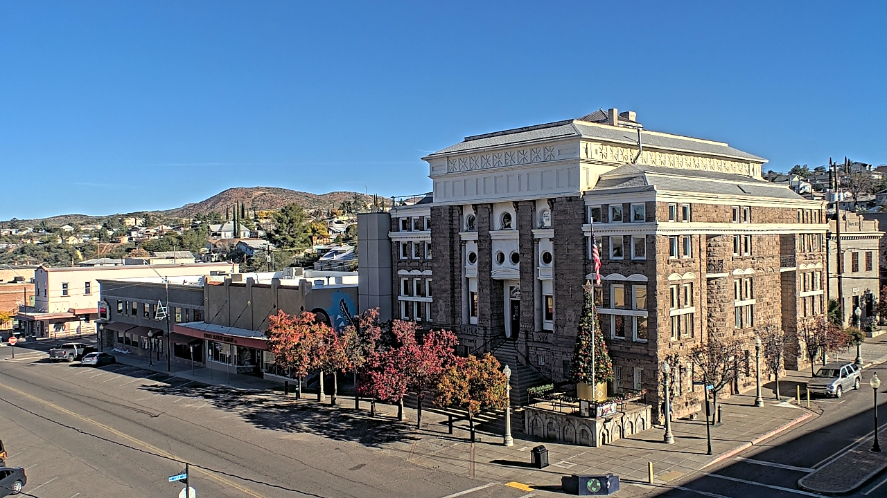 Thumbnail for current weather camera view from Center for the Arts in Globe, Arizona