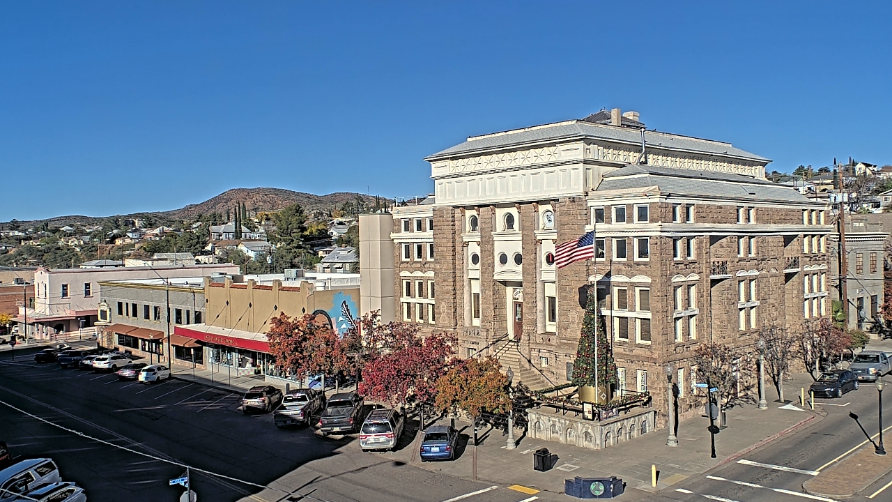 Thumbnail for current weather camera view from Center for the Arts in Globe, Arizona