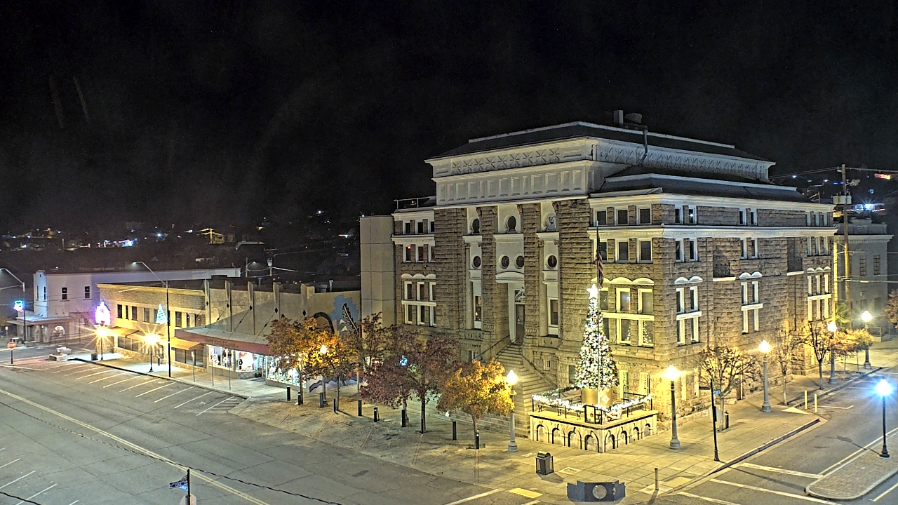 Thumbnail for current weather camera view from Center for the Arts in Globe, Arizona