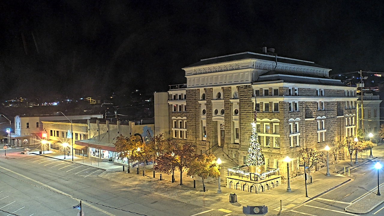 Thumbnail for current weather camera view from Center for the Arts in Globe, Arizona