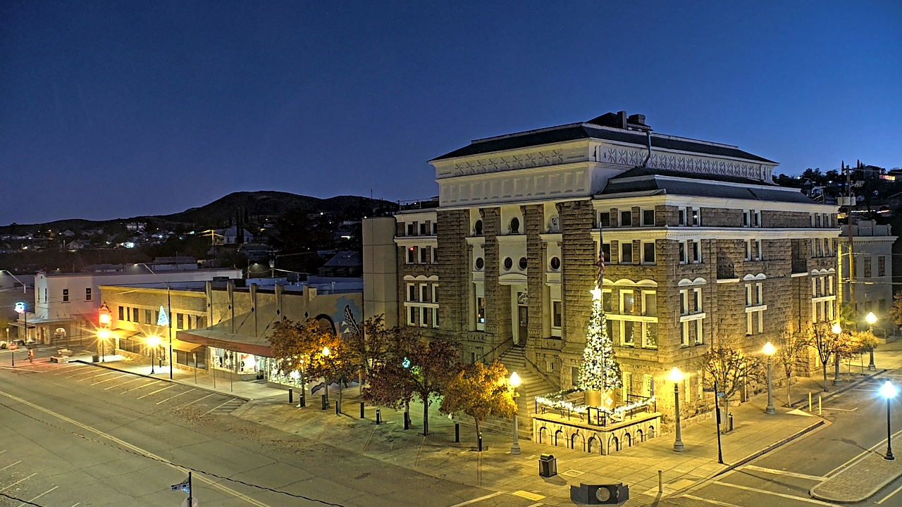 Thumbnail for current weather camera view from Center for the Arts in Globe, Arizona