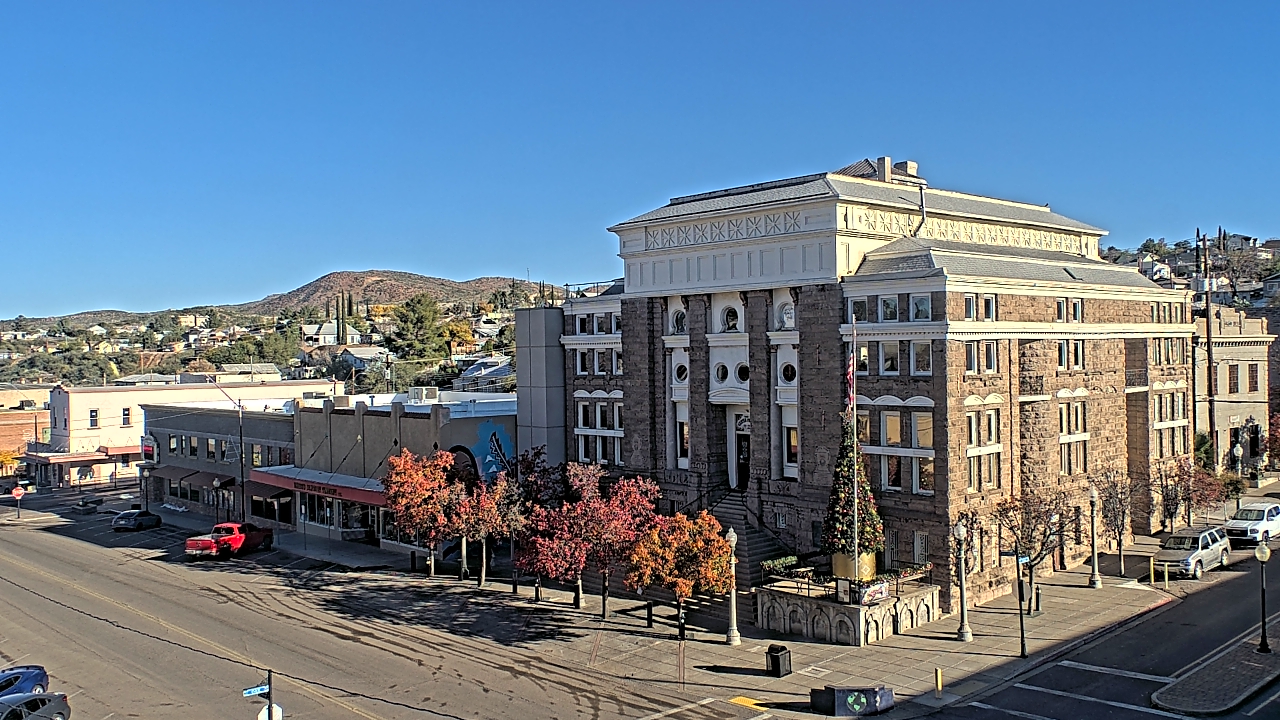 Thumbnail for current weather camera view from Center for the Arts in Globe, Arizona