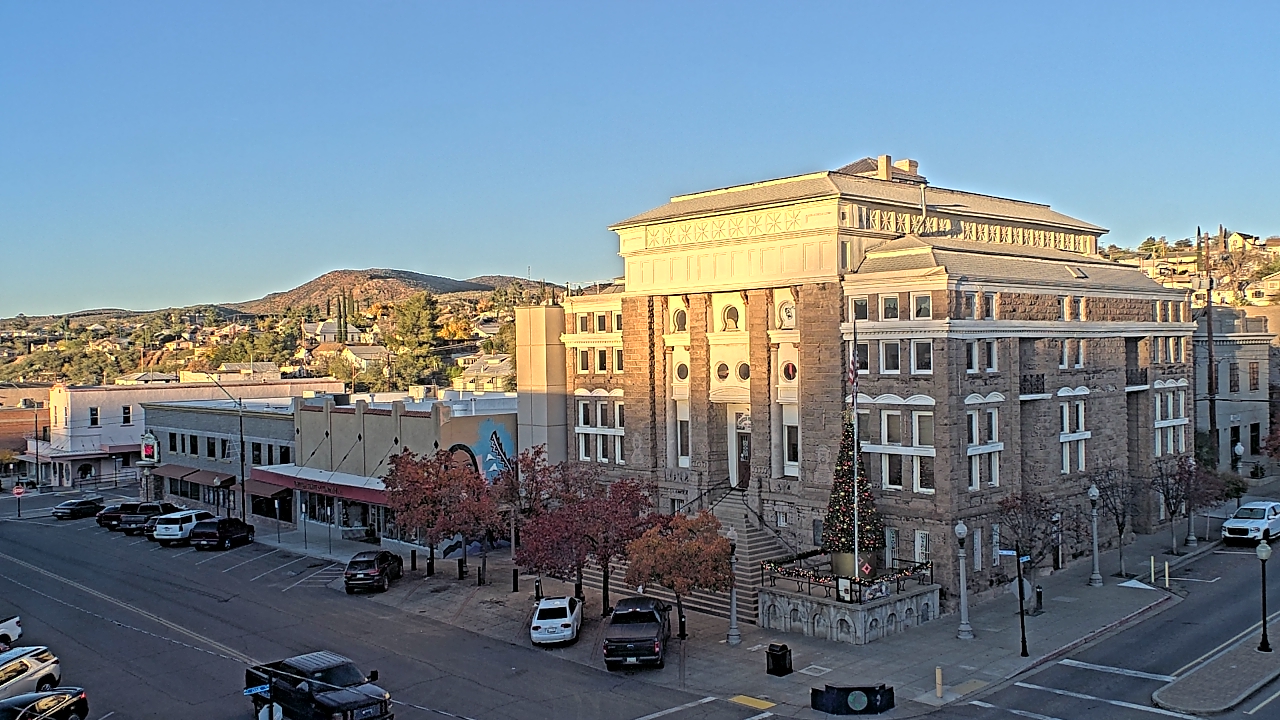Thumbnail for current weather camera view from Center for the Arts in Globe, Arizona