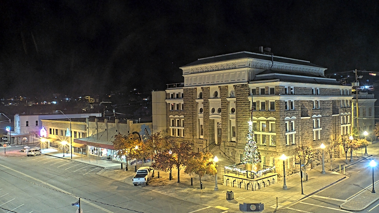 Thumbnail for current weather camera view from Center for the Arts in Globe, Arizona