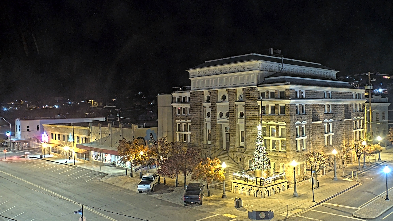 Thumbnail for current weather camera view from Center for the Arts in Globe, Arizona