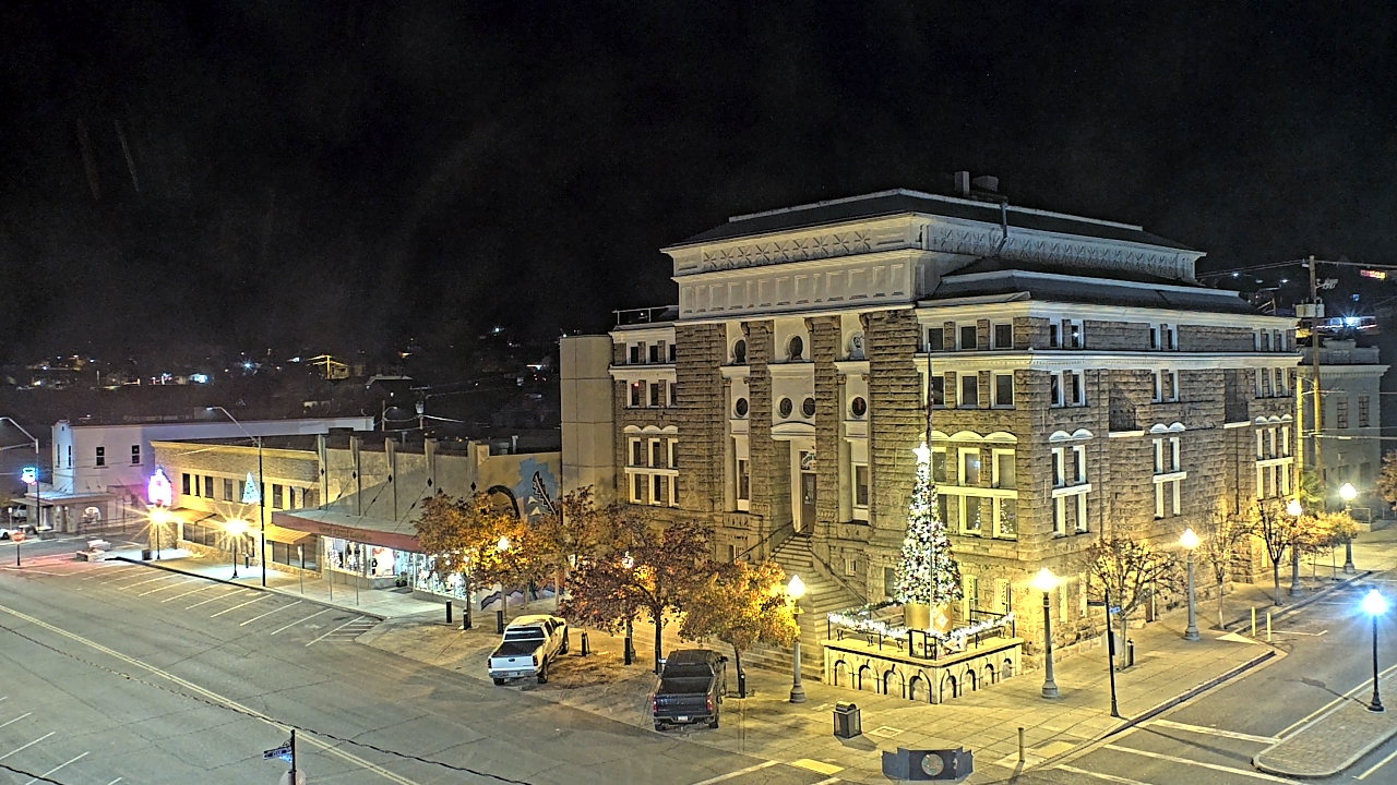 Thumbnail for current weather camera view from Center for the Arts in Globe, Arizona