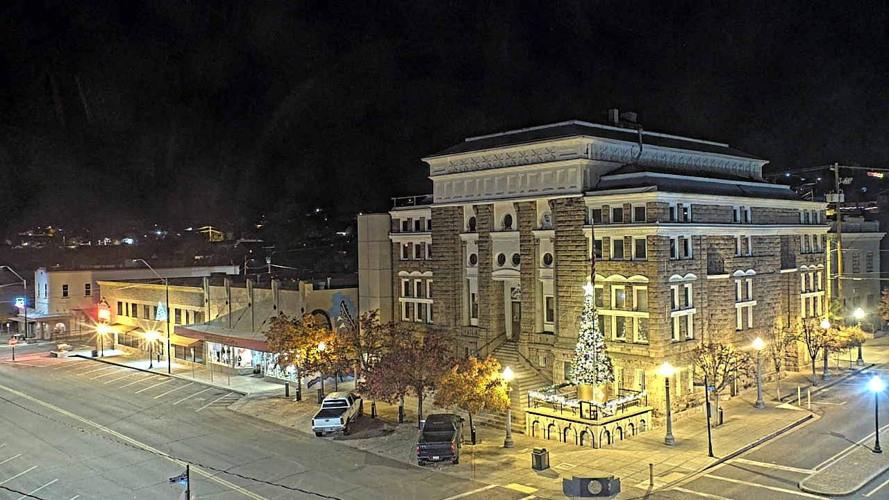 Thumbnail for current weather camera view from Center for the Arts in Globe, Arizona