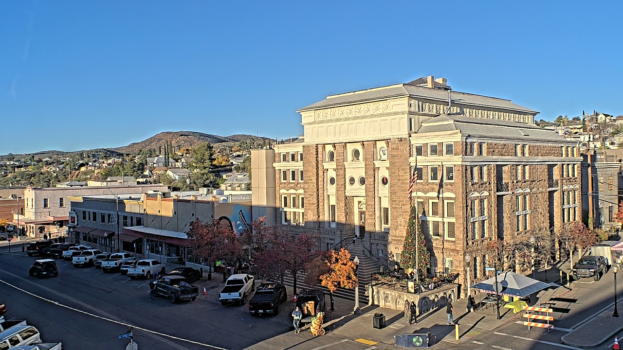 Thumbnail for current weather camera view from Center for the Arts in Globe, Arizona