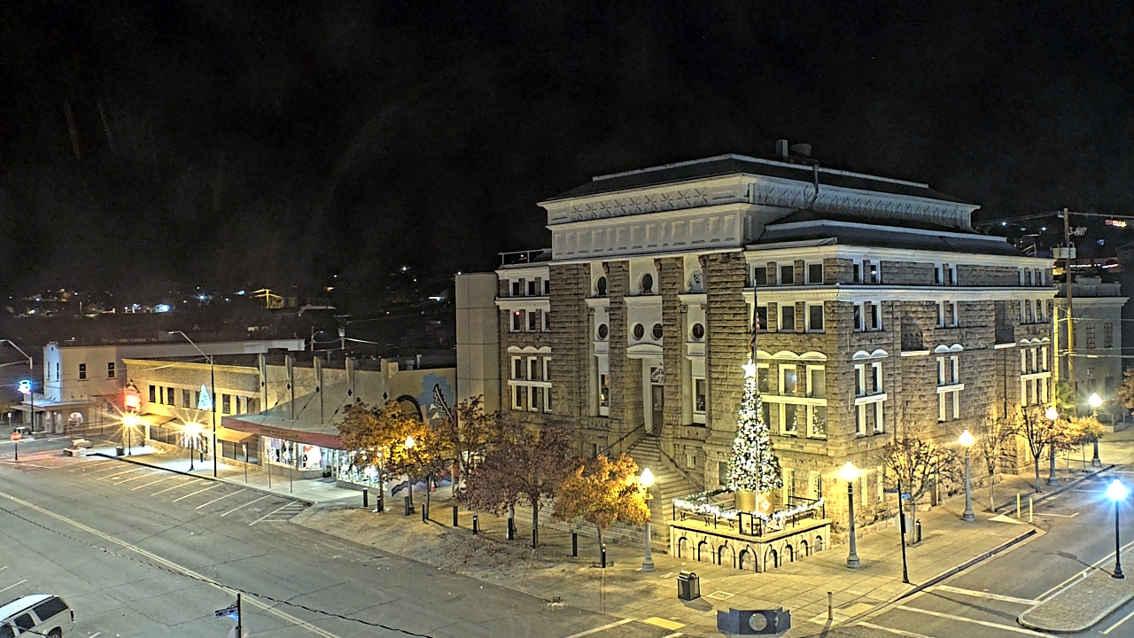 Thumbnail for current weather camera view from Center for the Arts in Globe, Arizona