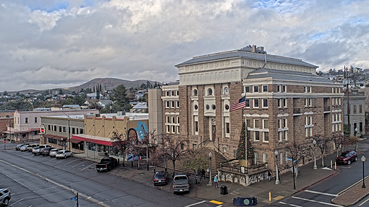 Thumbnail for current weather camera view from Center for the Arts in Globe, Arizona