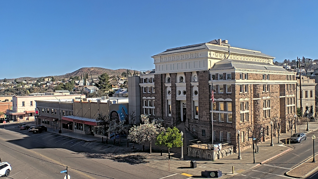 Thumbnail for current weather camera view from Center for the Arts in Globe, Arizona