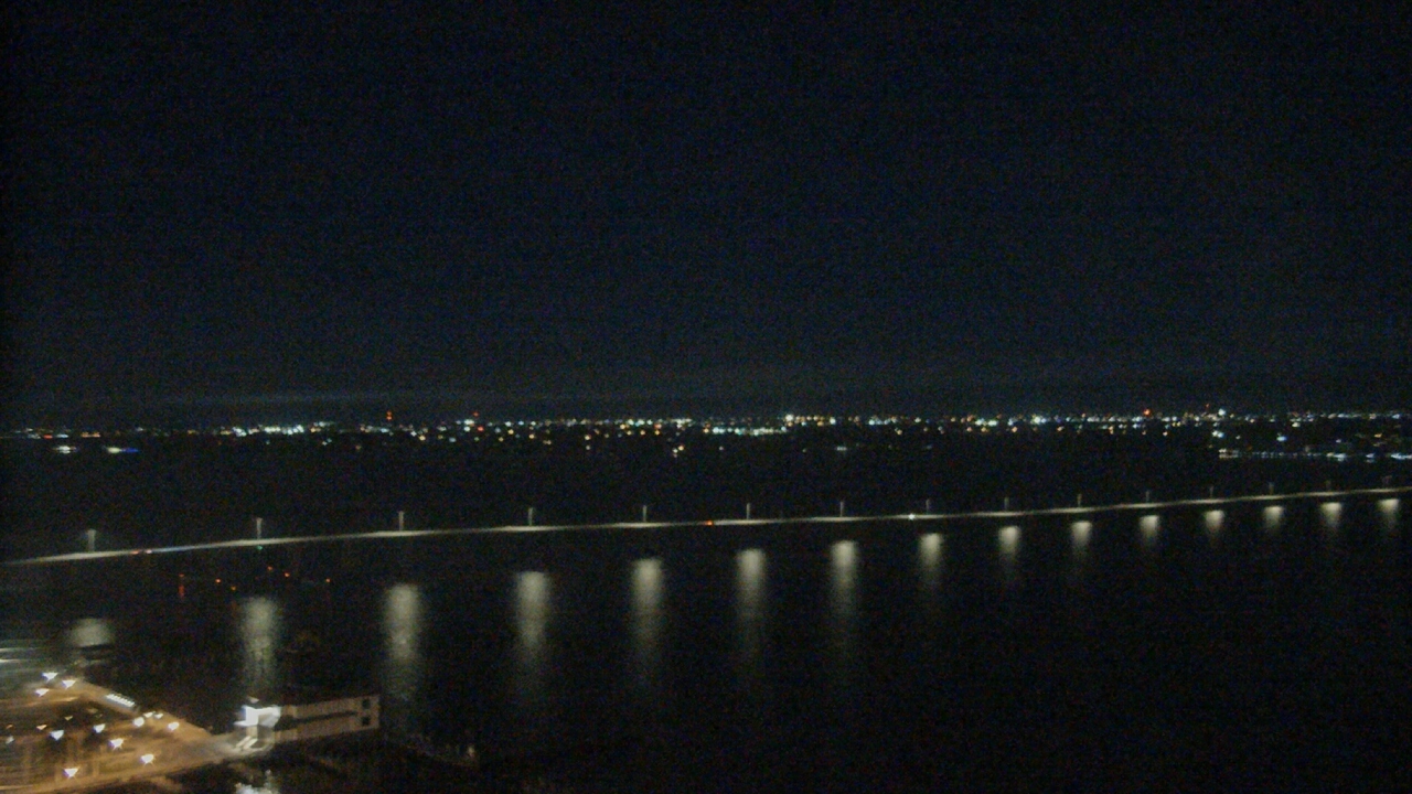 Thumbnail for current weather camera view from Edison Grand tower 350 ft elev. in Fort Myers, Florida