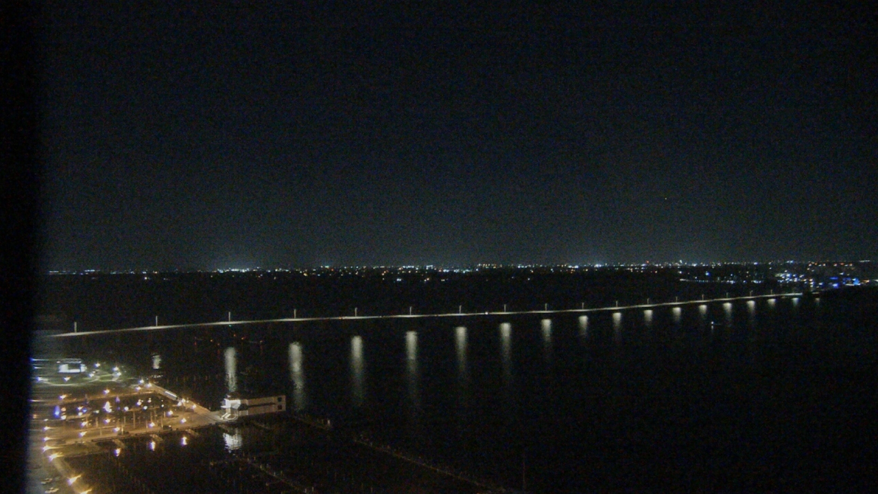 Thumbnail for current weather camera view from Edison Grand tower 350 ft elev. in Fort Myers, Florida