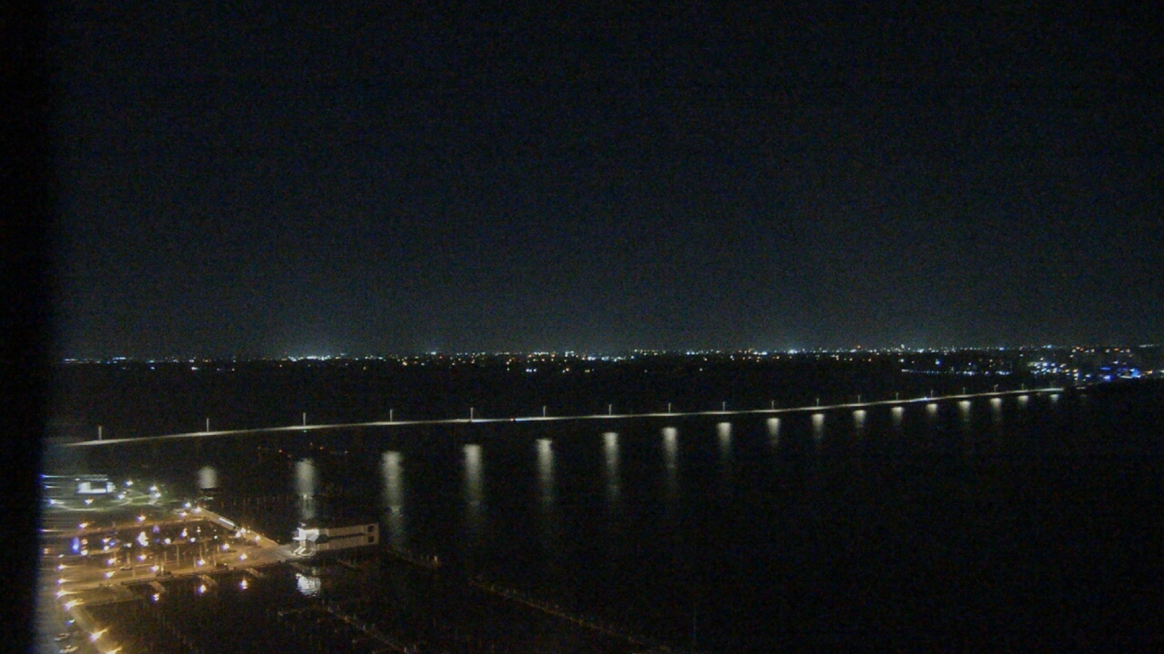 Thumbnail for current weather camera view from Edison Grand tower 350 ft elev. in Fort Myers, Florida