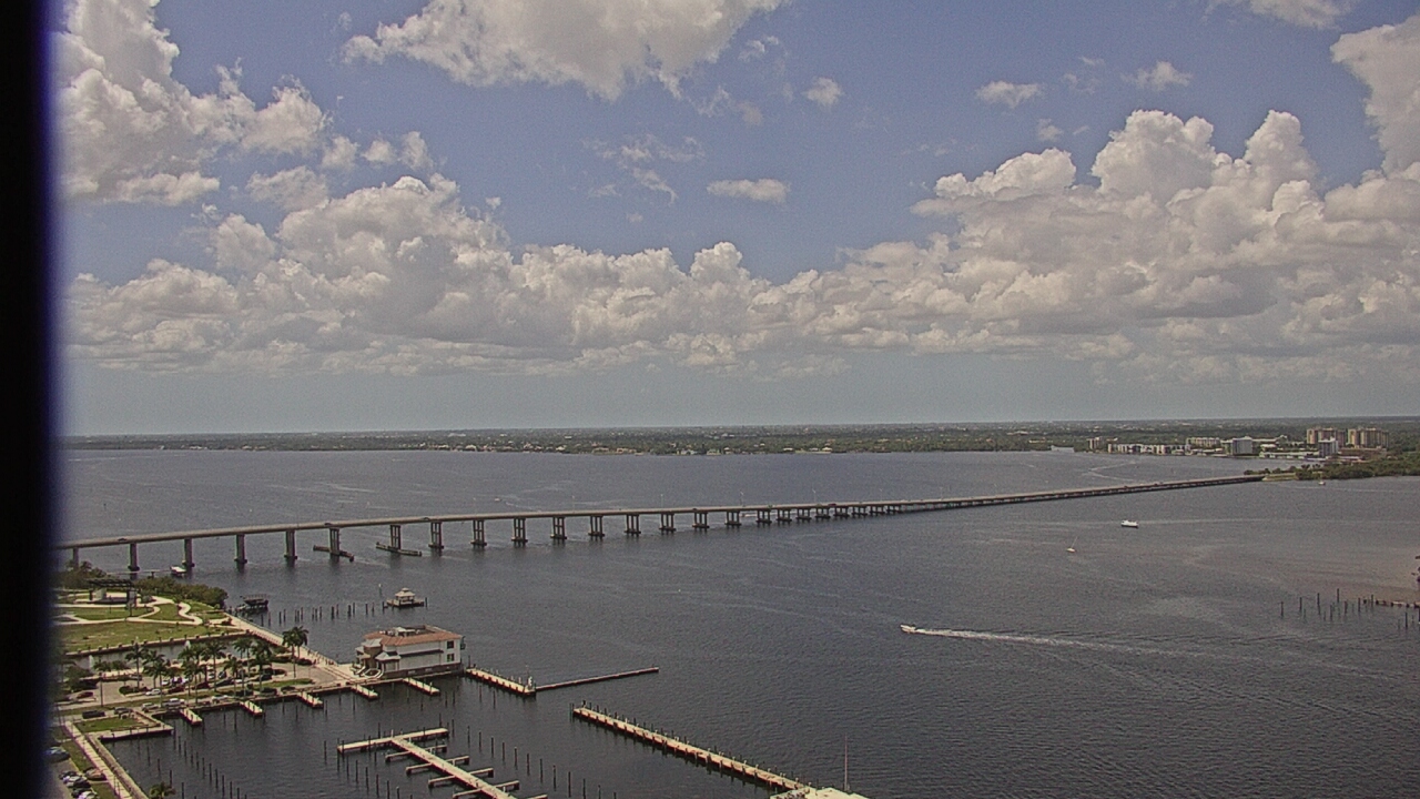 Thumbnail for current weather camera view from Edison Grand tower 350 ft elev. in Fort Myers, Florida