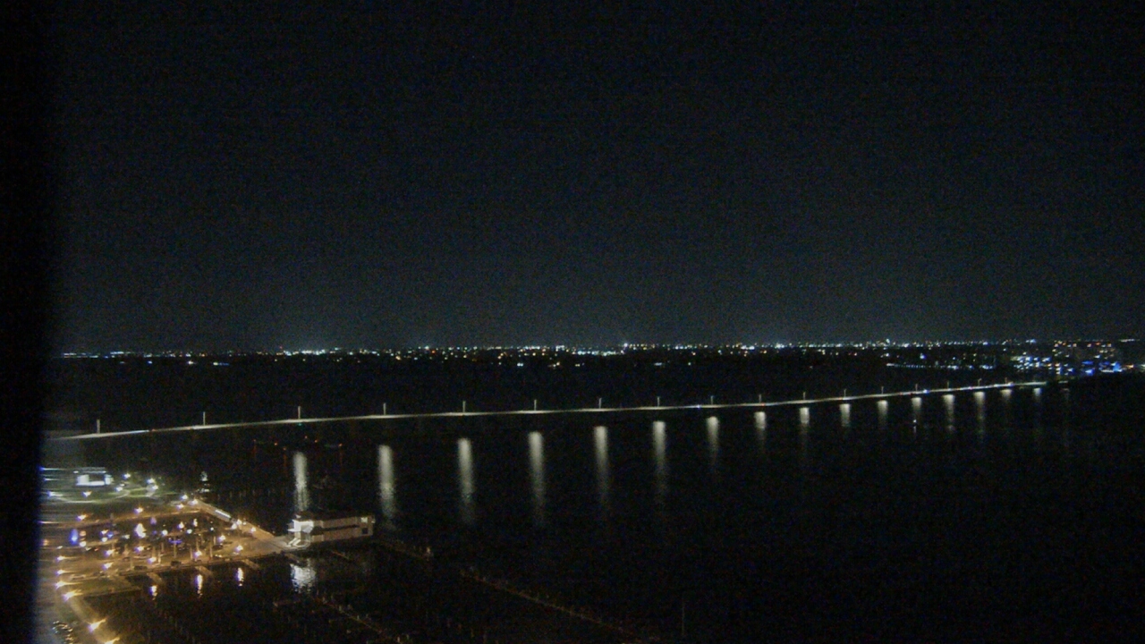 Thumbnail for current weather camera view from Edison Grand tower 350 ft elev. in Fort Myers, Florida