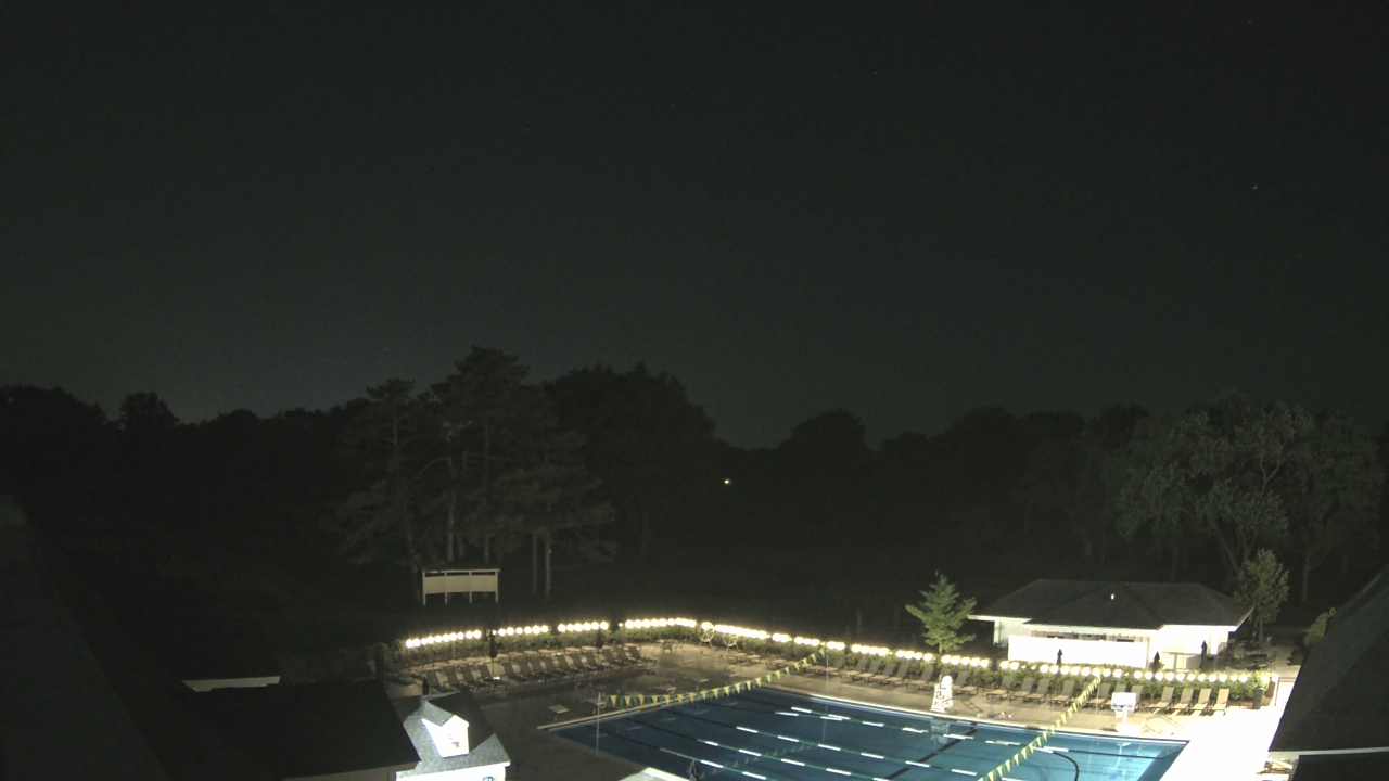 Thumbnail for current weather camera view from Crystal Lake Country Club in Crystal Lake, Illinois