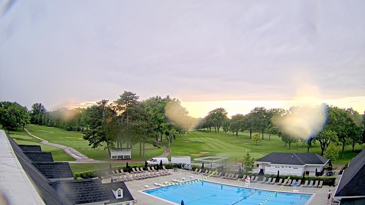 Thumbnail for current weather camera view from Crystal Lake Country Club in Crystal Lake, Illinois