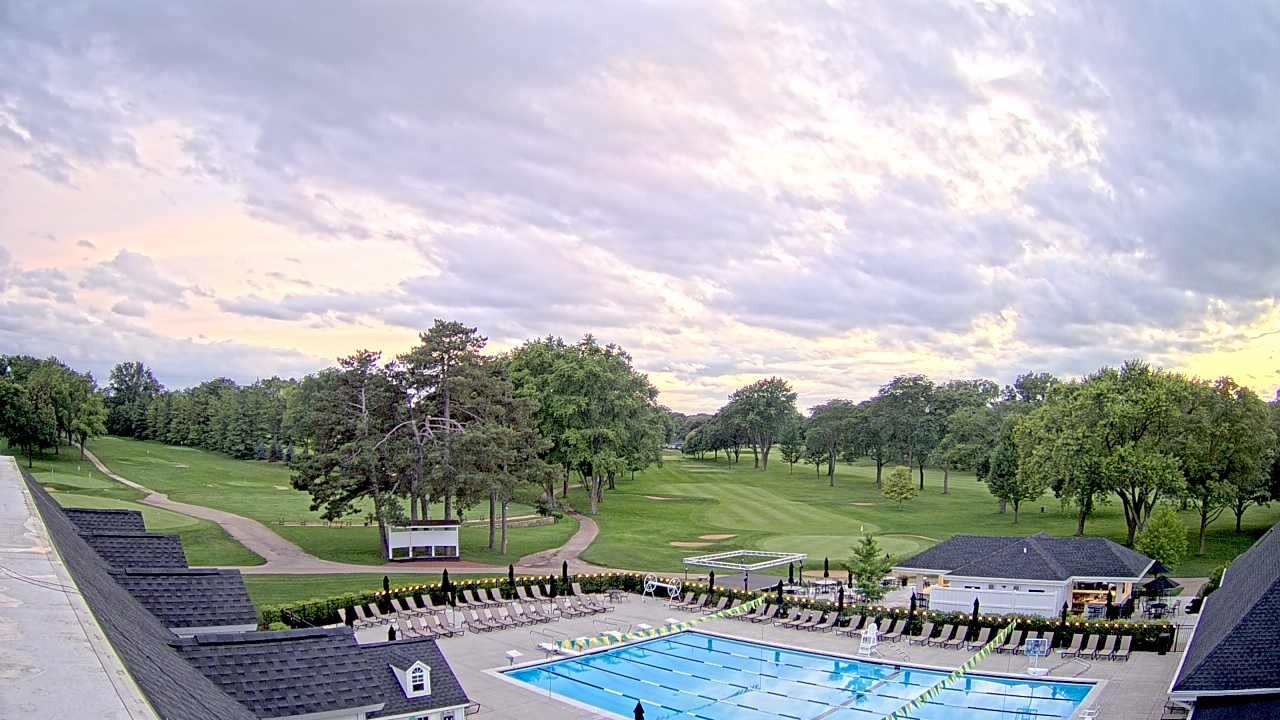 Thumbnail for current weather camera view from Crystal Lake Country Club in Crystal Lake, Illinois