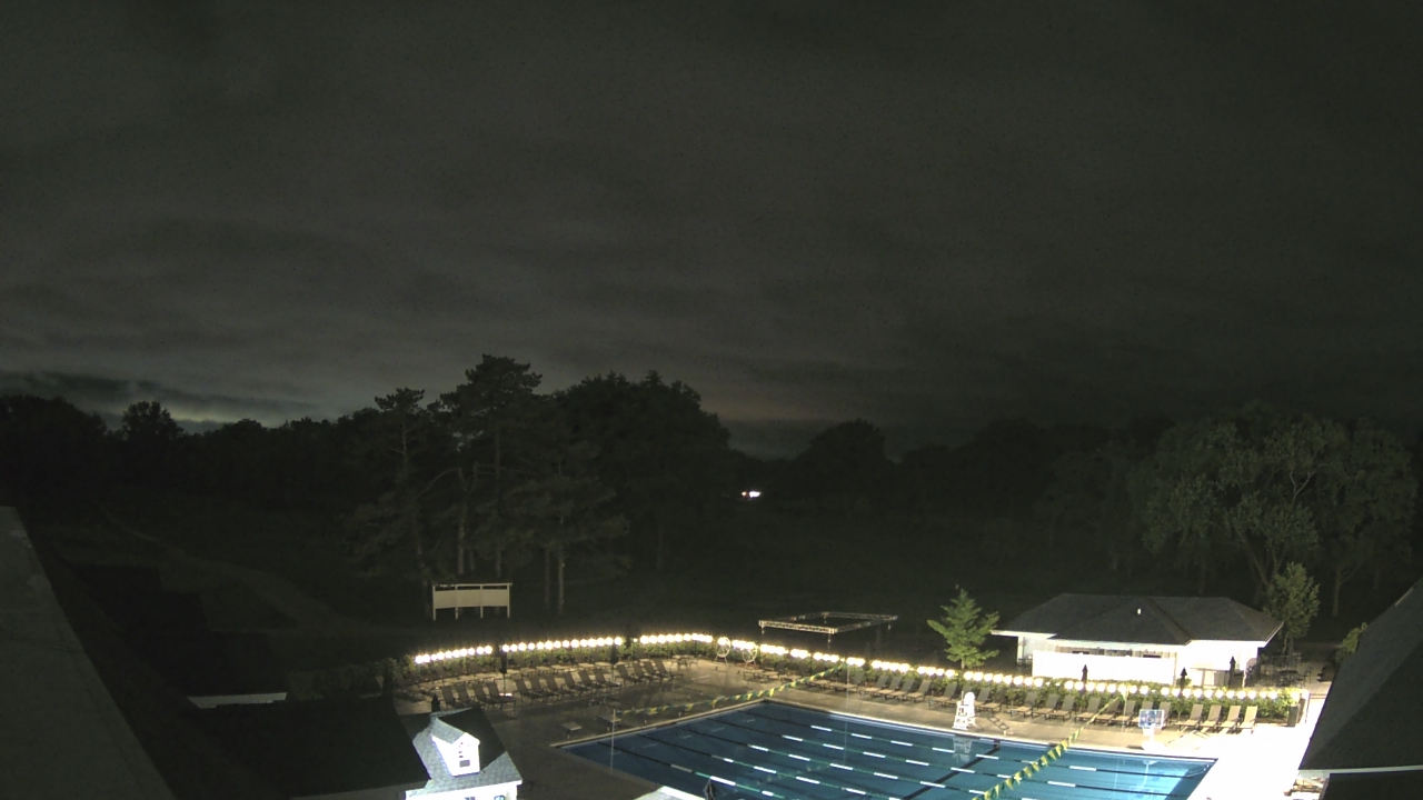 Thumbnail for current weather camera view from Crystal Lake Country Club in Crystal Lake, Illinois
