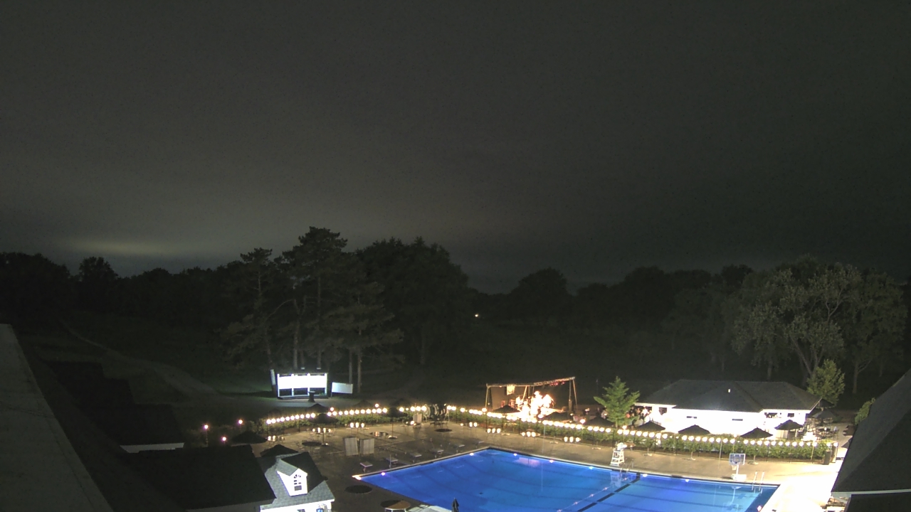 Thumbnail for current weather camera view from Crystal Lake Country Club in Crystal Lake, Illinois