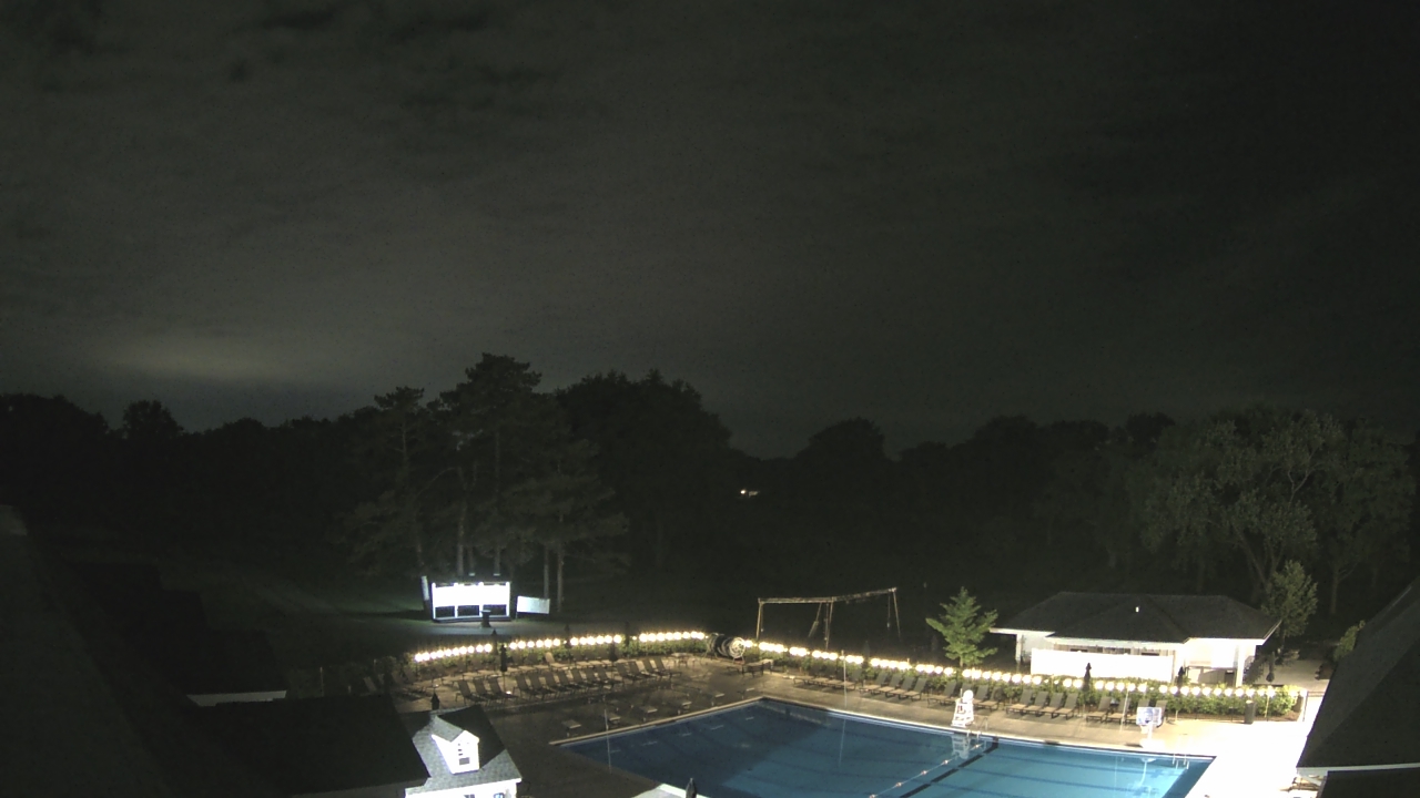 Thumbnail for current weather camera view from Crystal Lake Country Club in Crystal Lake, Illinois