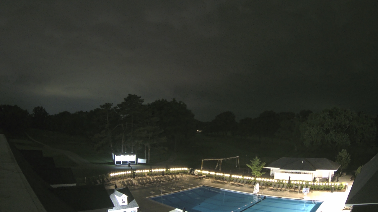 Thumbnail for current weather camera view from Crystal Lake Country Club in Crystal Lake, Illinois