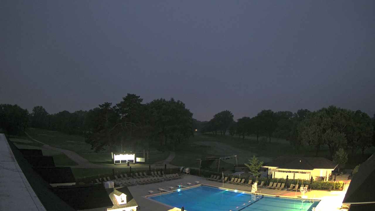 Thumbnail for current weather camera view from Crystal Lake Country Club in Crystal Lake, Illinois