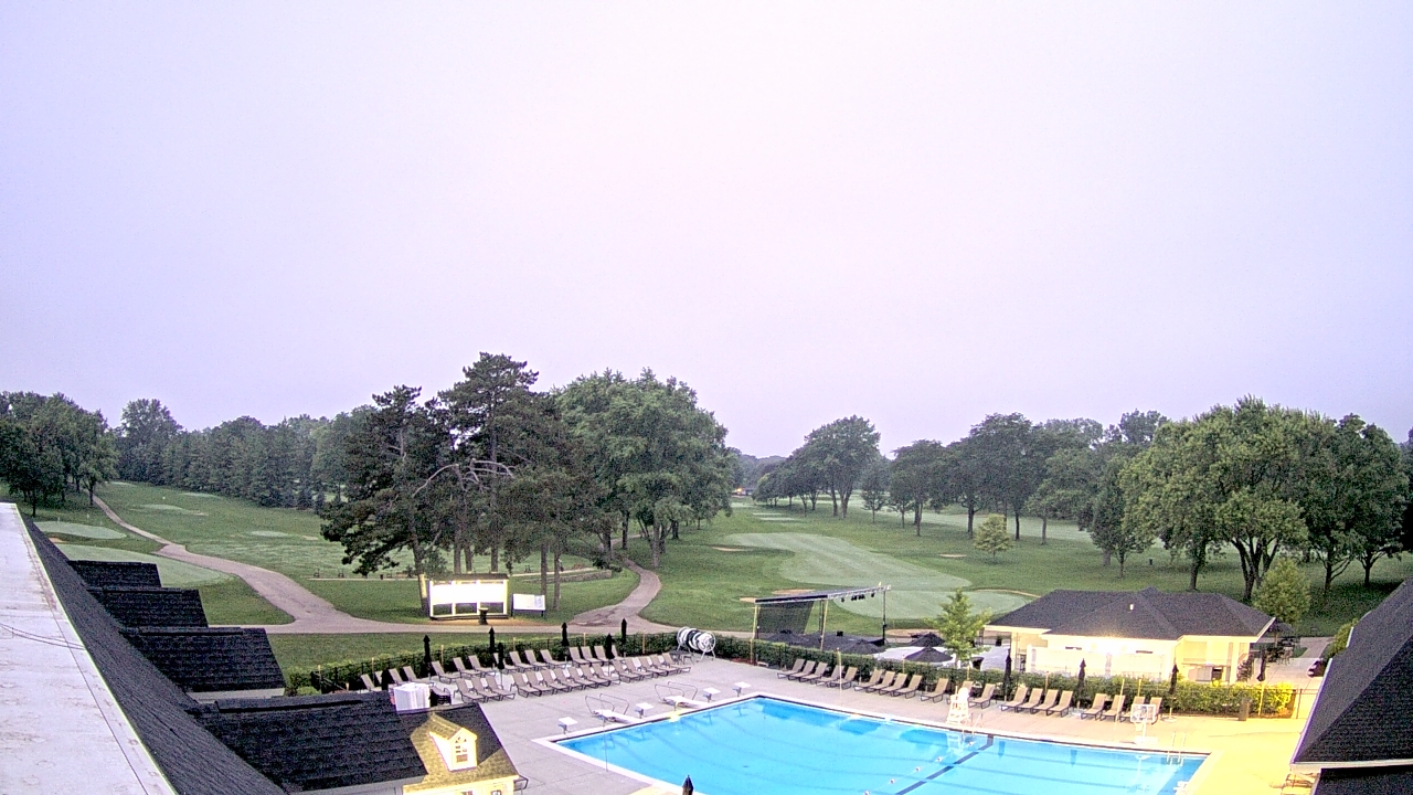 Thumbnail for current weather camera view from Crystal Lake Country Club in Crystal Lake, Illinois