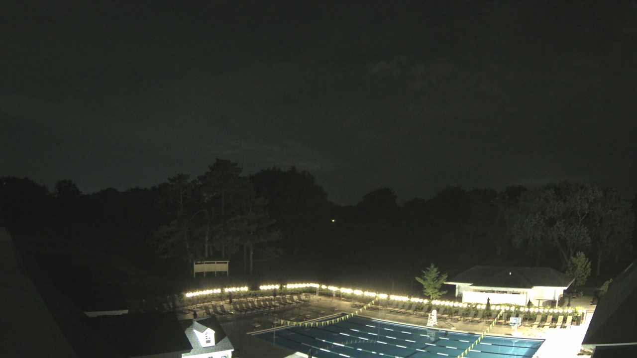 Thumbnail for current weather camera view from Crystal Lake Country Club in Crystal Lake, Illinois