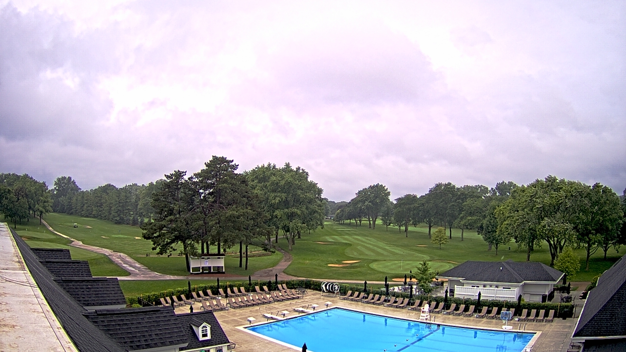 Thumbnail for current weather camera view from Crystal Lake Country Club in Crystal Lake, Illinois