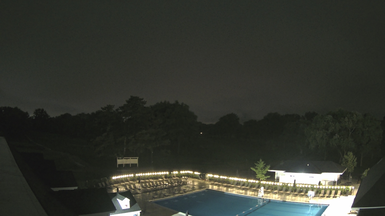 Thumbnail for current weather camera view from Crystal Lake Country Club in Crystal Lake, Illinois