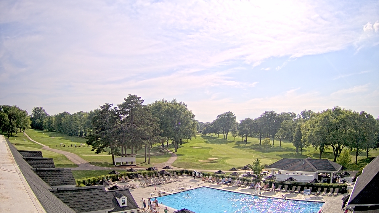 Thumbnail for current weather camera view from Crystal Lake Country Club in Crystal Lake, Illinois