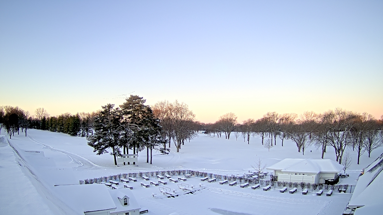 Thumbnail for current weather camera view from Crystal Lake Country Club in Crystal Lake, Illinois