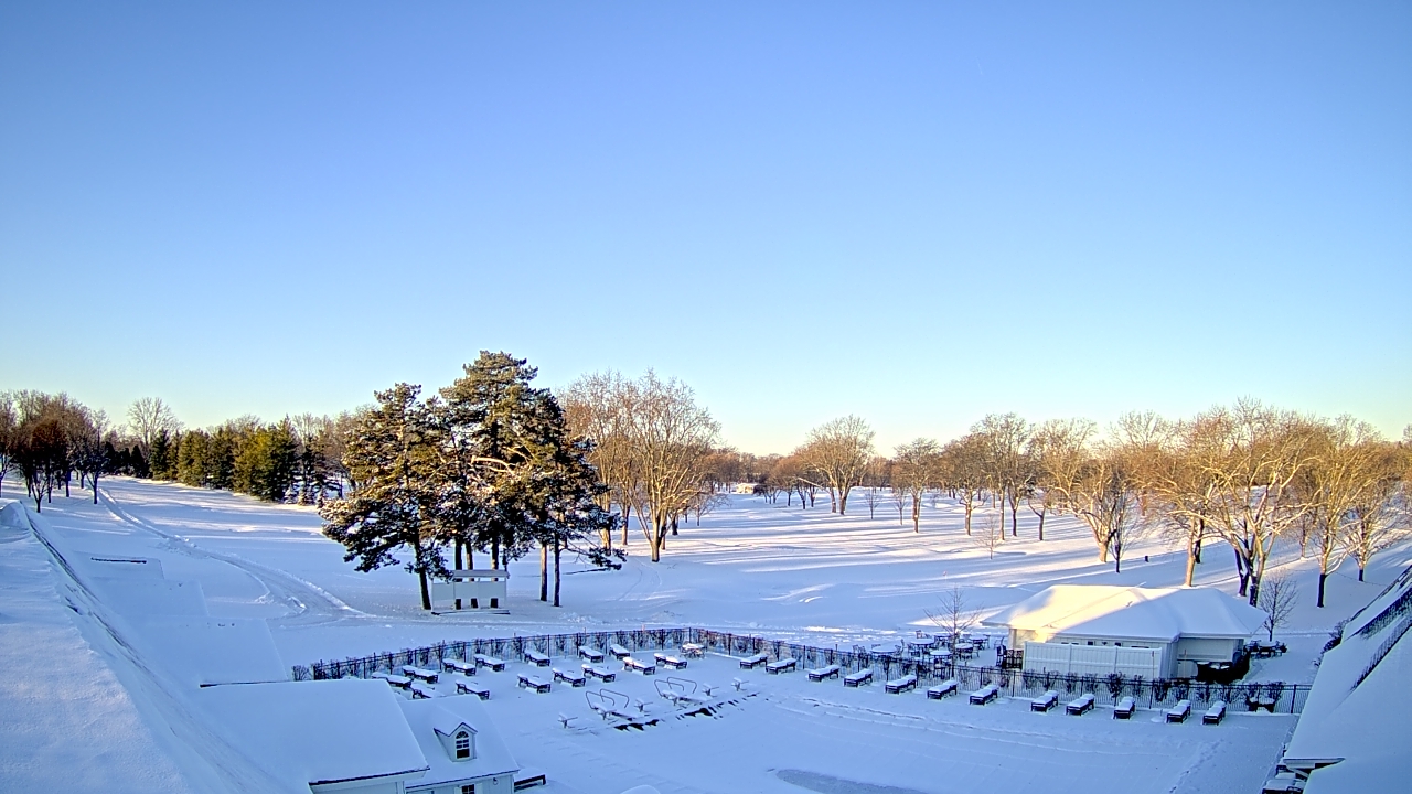 Thumbnail for current weather camera view from Crystal Lake Country Club in Crystal Lake, Illinois