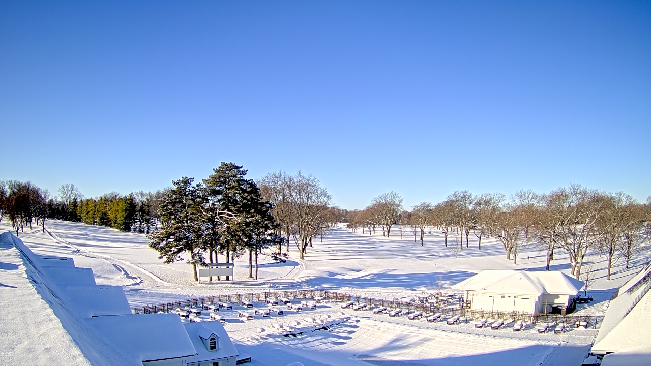 Thumbnail for current weather camera view from Crystal Lake Country Club in Crystal Lake, Illinois