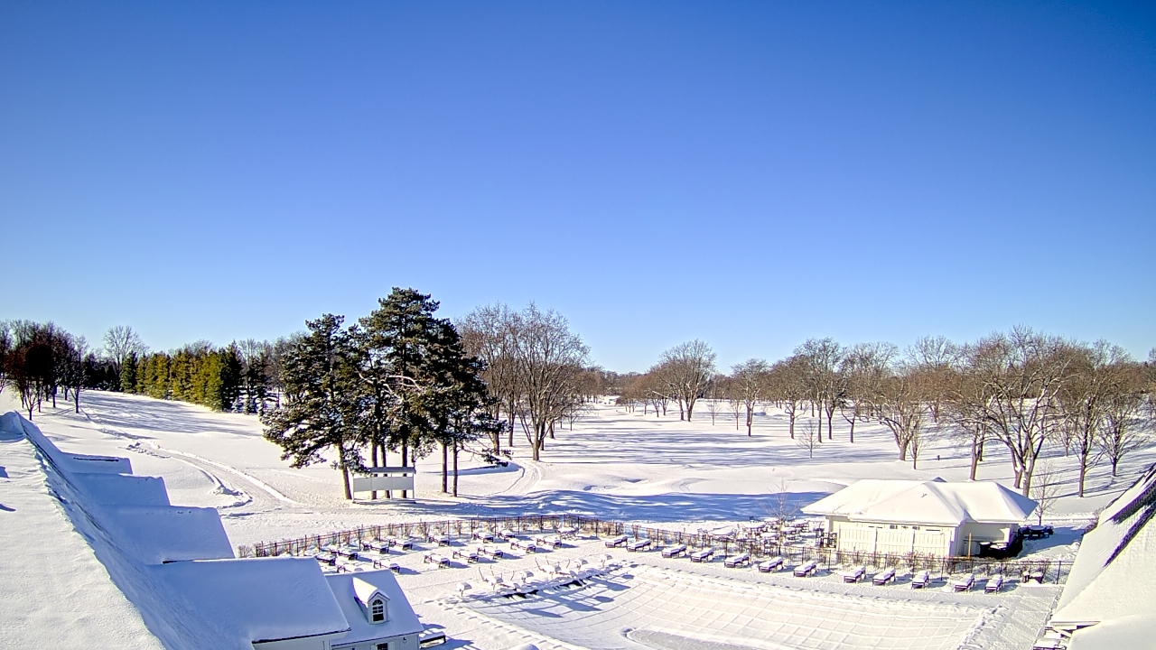 Thumbnail for current weather camera view from Crystal Lake Country Club in Crystal Lake, Illinois