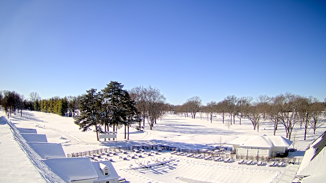 Thumbnail for current weather camera view from Crystal Lake Country Club in Crystal Lake, Illinois