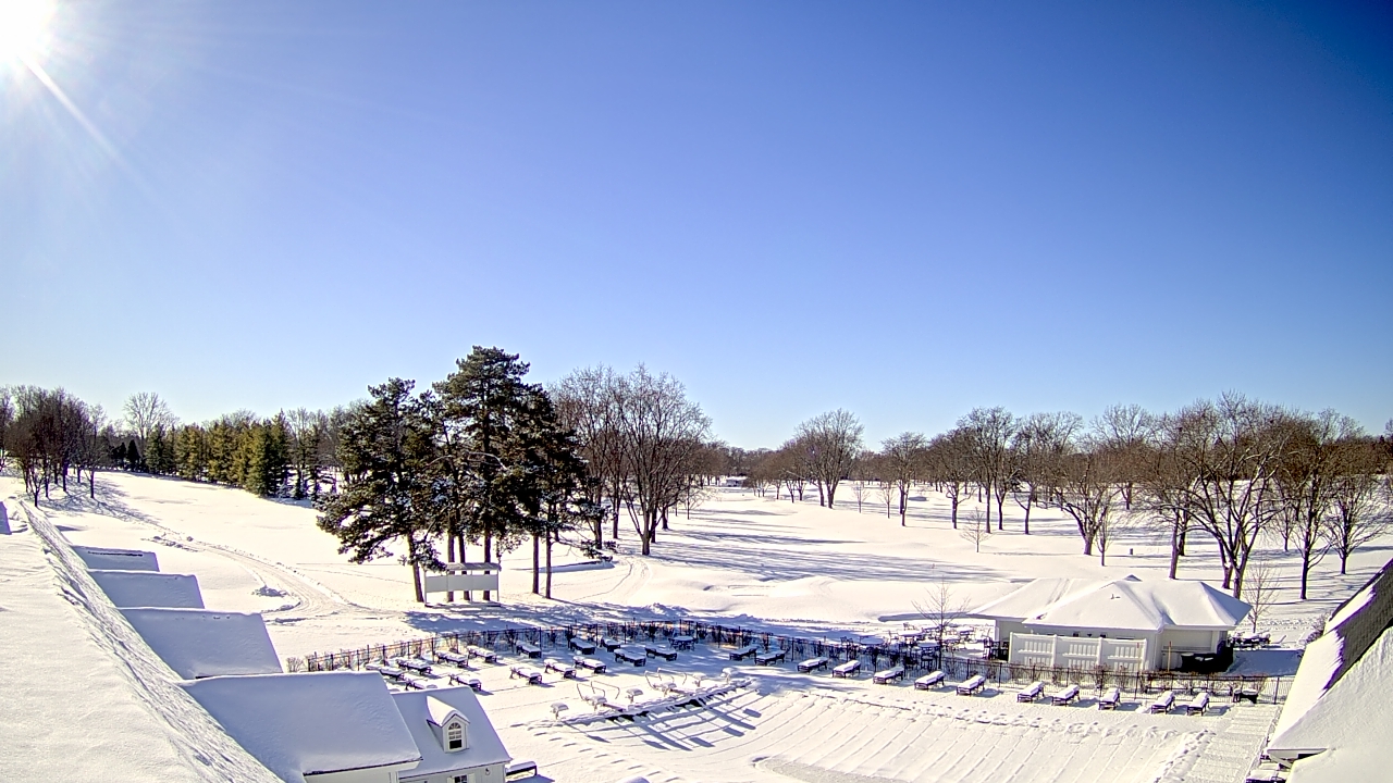 Thumbnail for current weather camera view from Crystal Lake Country Club in Crystal Lake, Illinois