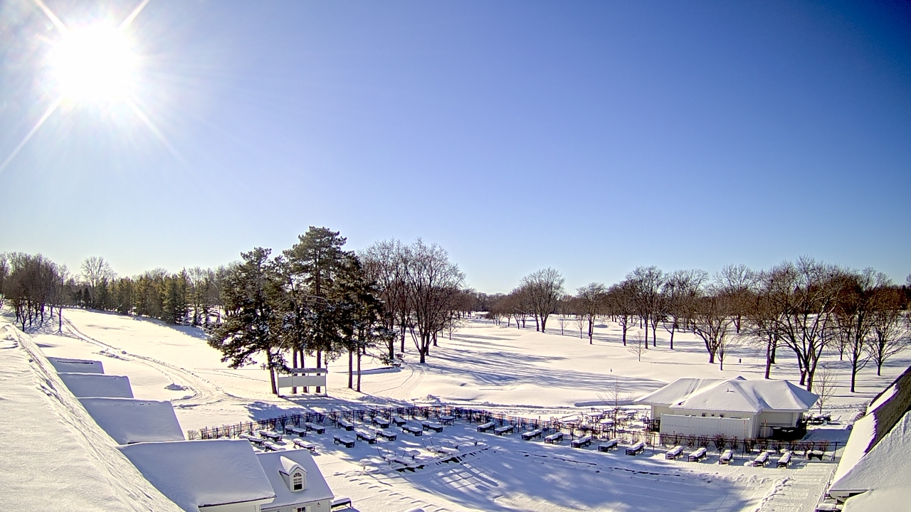 Thumbnail for current weather camera view from Crystal Lake Country Club in Crystal Lake, Illinois