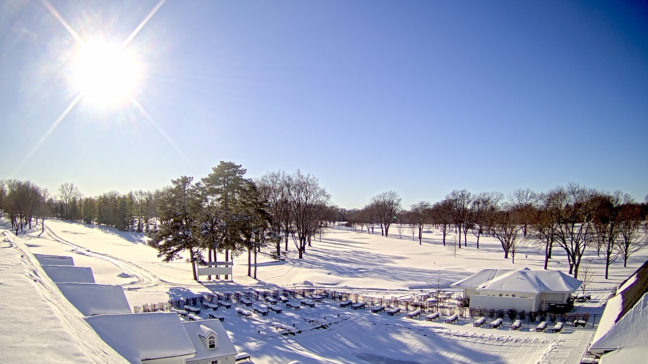 Thumbnail for current weather camera view from Crystal Lake Country Club in Crystal Lake, Illinois