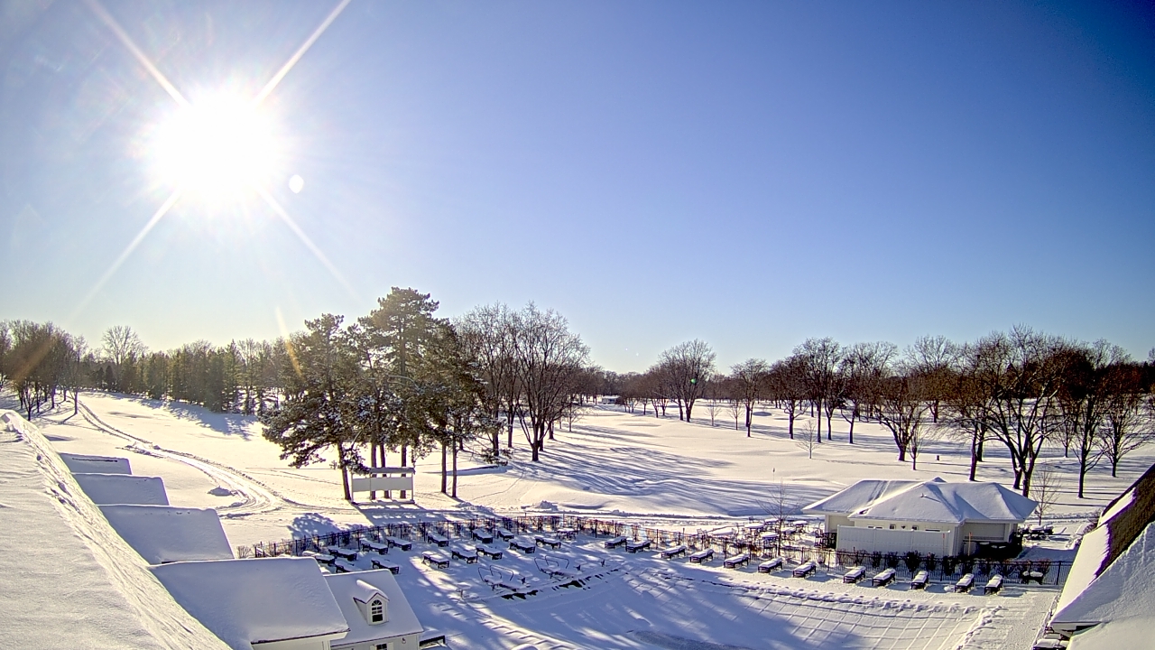 Thumbnail for current weather camera view from Crystal Lake Country Club in Crystal Lake, Illinois