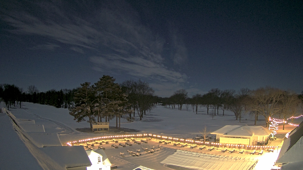 Thumbnail for current weather camera view from Crystal Lake Country Club in Crystal Lake, Illinois