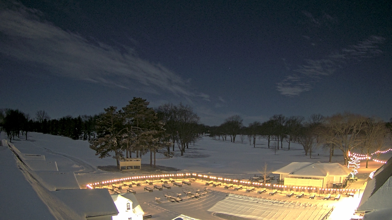 Thumbnail for current weather camera view from Crystal Lake Country Club in Crystal Lake, Illinois